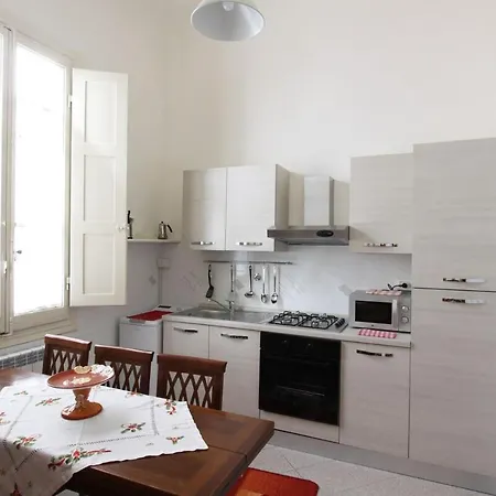 Ponte Vittoria , 11 , Apartment Florenz