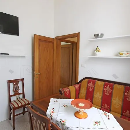 Apartment Ponte Vittoria , 11 , *
