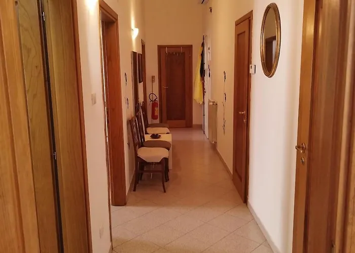 Ponte Vittoria , 11 , Apartment