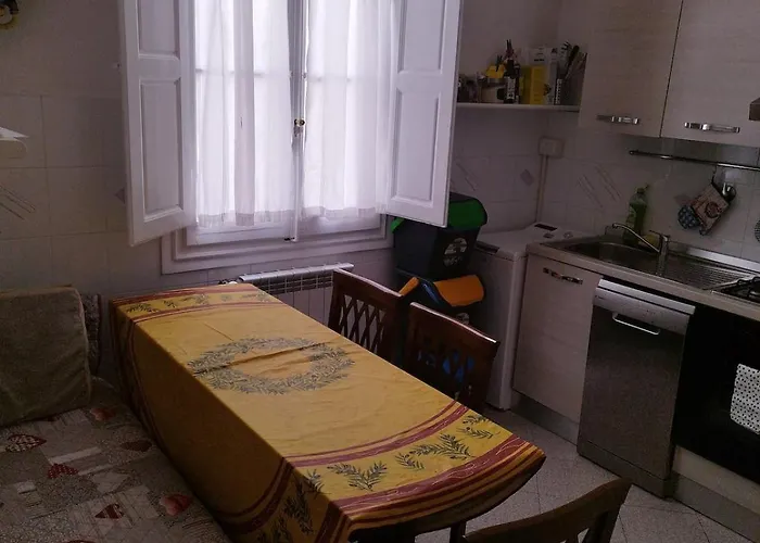 Apartment Ponte Vittoria , 11 , Florenz